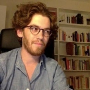 Adrien - Prof de droit public - Paris