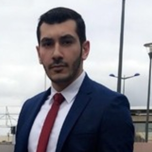 Hakan - Prof de droit civil - Paris