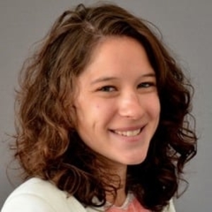 Julie - Prof de droit civil - Paris