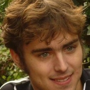 Arthur - Prof de marketing - Paris