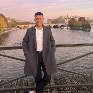 AHMED - Prof de maths - Paris