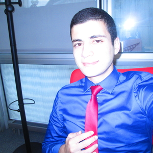 Youssef - Prof d'initiation internet - Paris