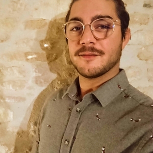 Sacha - Prof d'anglais - Cambes-en-Plaine