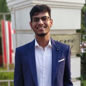 Rishi - Prof d'économie - Kolkata