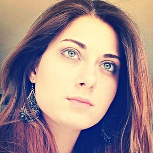 Claudia - Prof de droit civil - Paris