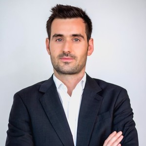 Jonathan - Prof d'aide à la rédaction de cv - lettre de motivation - Paris 17e