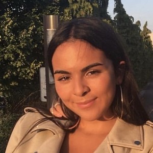 Lena - Prof de développement personnel - Cergy