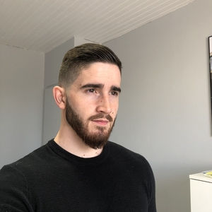 Emilio - Prof de marketing - Paris