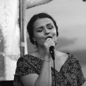 Emilie - Prof de chant - Chinon
