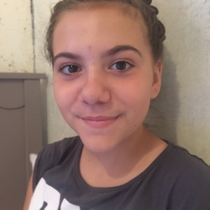 Emma - Prof de français - Saint-Martin-en-Campagne