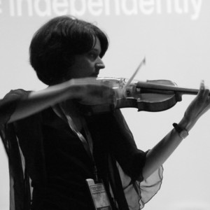 Emina - Prof de solfège - Paris