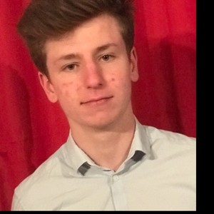 Adrien - Prof de maths - Cergy