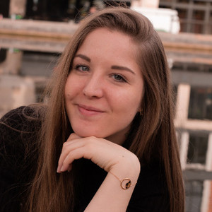 Charline - Prof de réseaux sociaux - Paris