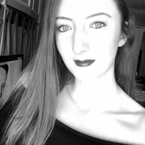 Laura - Prof de comptabilité - Somain