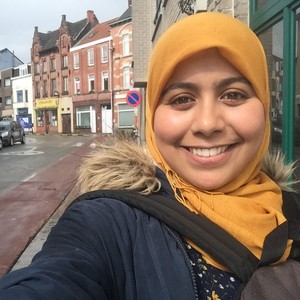 Khaoula - Prof d'anglais - Bruxelles