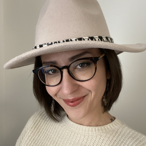 Nadka - Prof de maquillage - Clermont-Ferrand
