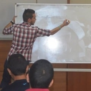 Mehdi - Prof d'initiation informatique - Châtillon