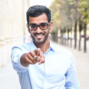 Sanjee - Prof de powerpoint - Paris