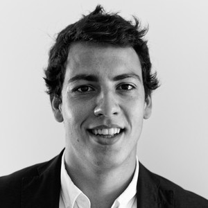 César - Prof de marketing - Bordeaux