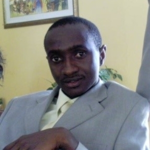 Diallo - Prof de stratégie d'entreprise - La Roque-Sainte-Marguerite