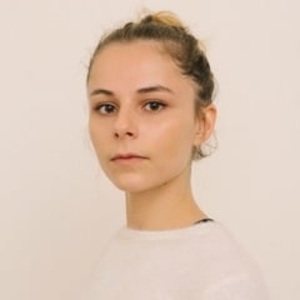 Louise - Prof de cinéma - Paris