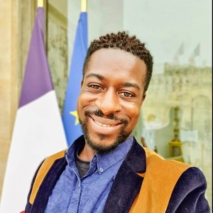 GEORGE - Prof d'économie - Paris 17e