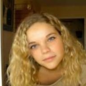 Laura - Prof d'aide aux devoirs - Persan