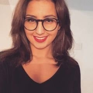Nora - Prof d'arabe - Brest