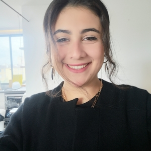 Yasmina - Prof de dessin - Paris 15e