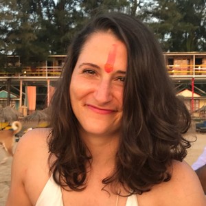 Julia - Prof de yoga - Le Chesnay