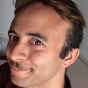 Nicolas - Prof d'histoire - Paris