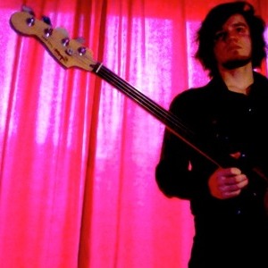 Valentin - Prof de basse - Paris