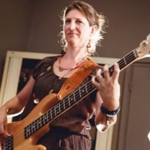 Céline - Prof de basse - Rillieux-la-Pape