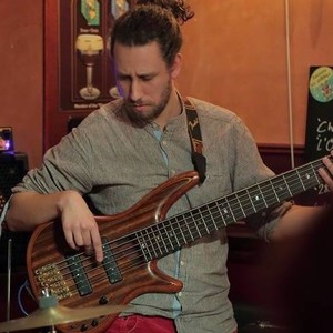Samy - Prof de basse - Saint-Yvi