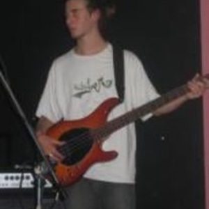 Louis - Prof de basse - Paris