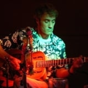 P - Prof de guitare - Paris