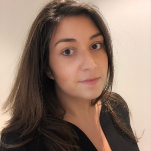 Sandra - Prof de droit - Paris