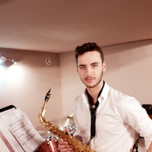 Victor - Prof de chant - Paris