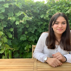 Eva - Prof de physique - chimie - 