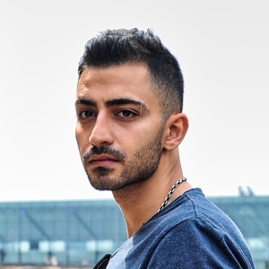 Sina - Prof de réseaux informatiques - Courbevoie