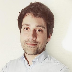 Xavier - Prof d'économie - Paris