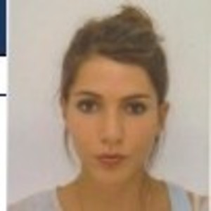 LOUISA - Prof d'économie - Salon-de-Provence