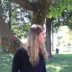 Manon - Prof de coréen - Lille
