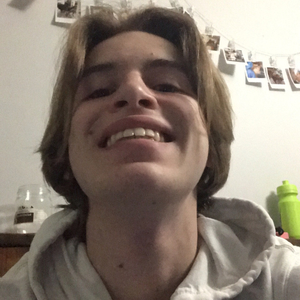 Nathan - Prof d'expression écrite - anglais - Bouguenais