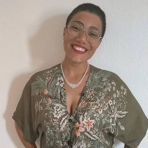 Líria - Prof de portugais brésilien - Paris