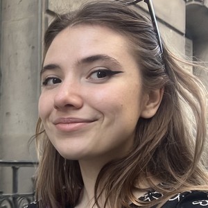 Juliette - Prof de dessin - Paris