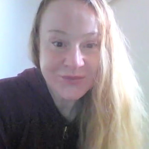 Daya Devi - Prof de yoga - Paris