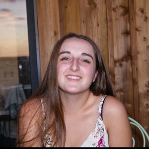 Laura - Prof de maths - Rennes
