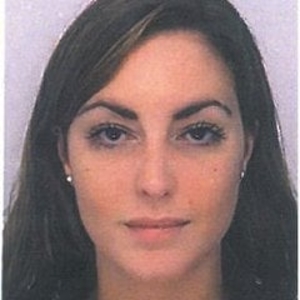 Julie - Prof de droit civil - Paris
