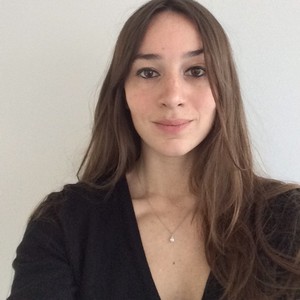 Fanny - Prof de droit civil - Fréjus